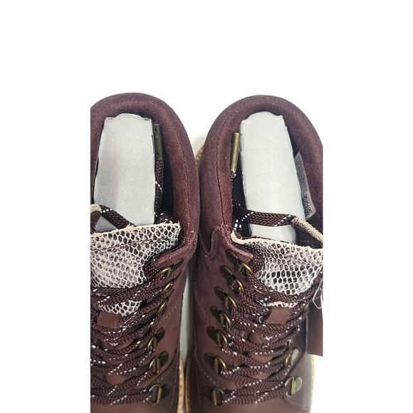 TOMS mesa waterproof Forest Brown Oiled Nubuck Suede Boots women's size 7.5 - Picture 6 of 9